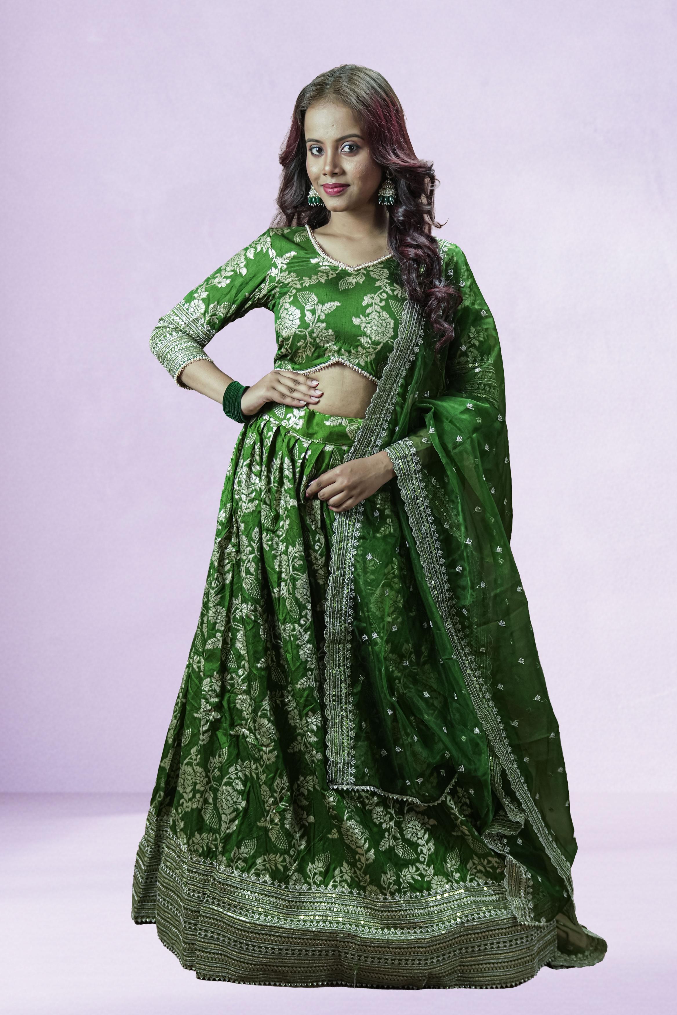 Parrot Green Banarasi Lahenga set