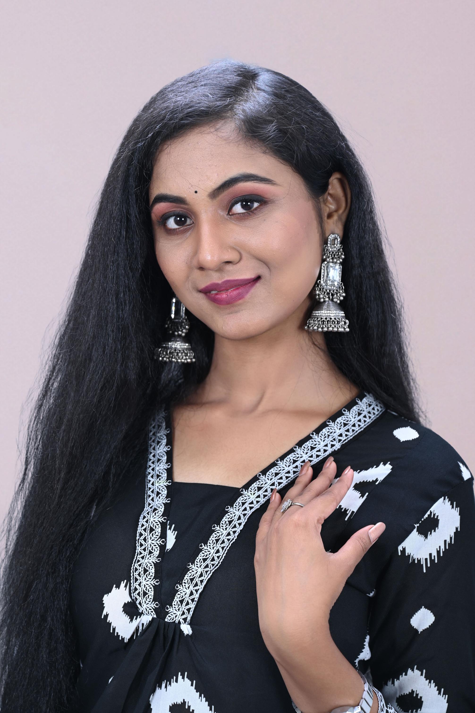 Black & White Bandhani Printed Suit Set
