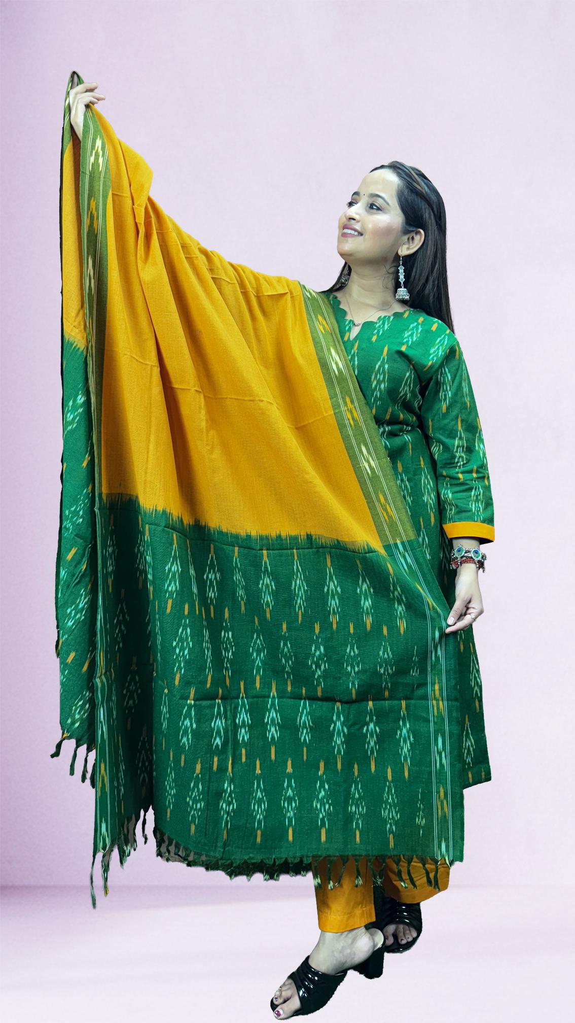 Green Sambalpuri Ikat Kurti Set with Dual-Tone Dupatta