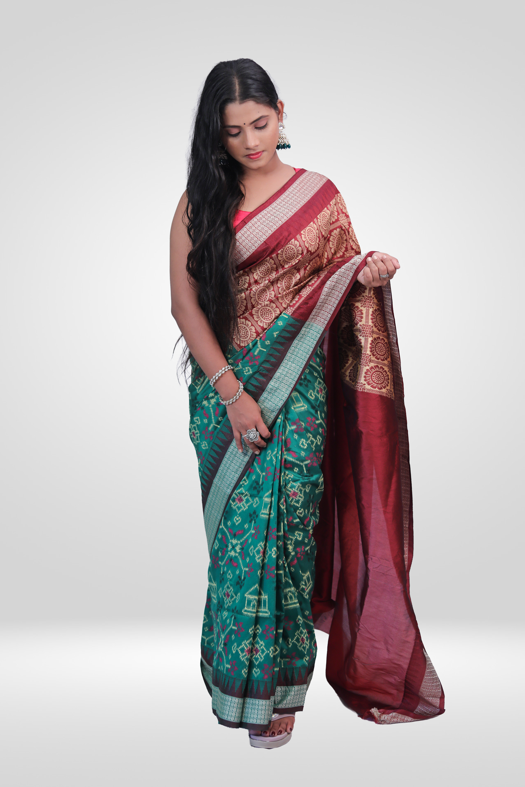 Royal Bomkai Elegance Saree