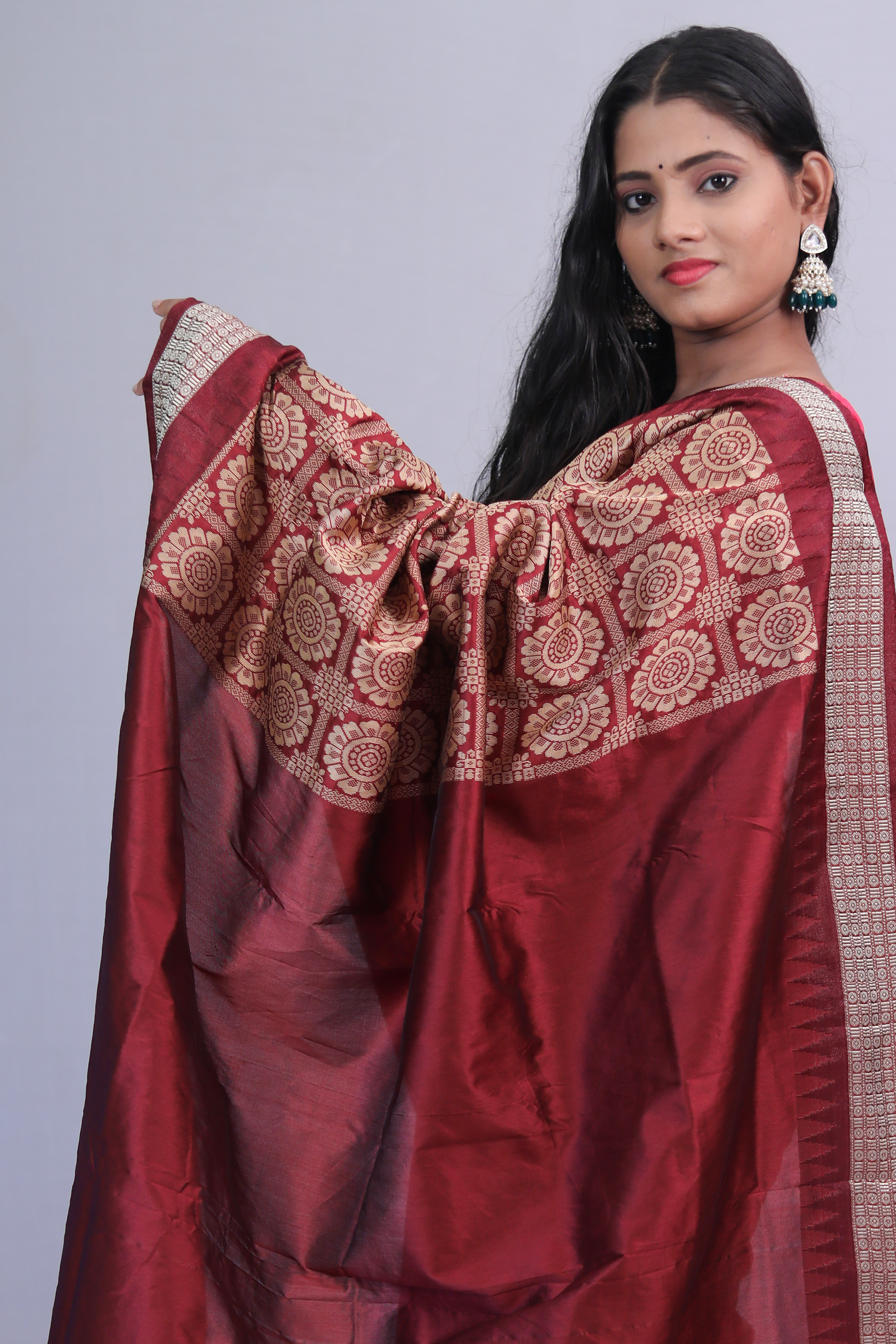 Royal Bomkai Elegance Saree
