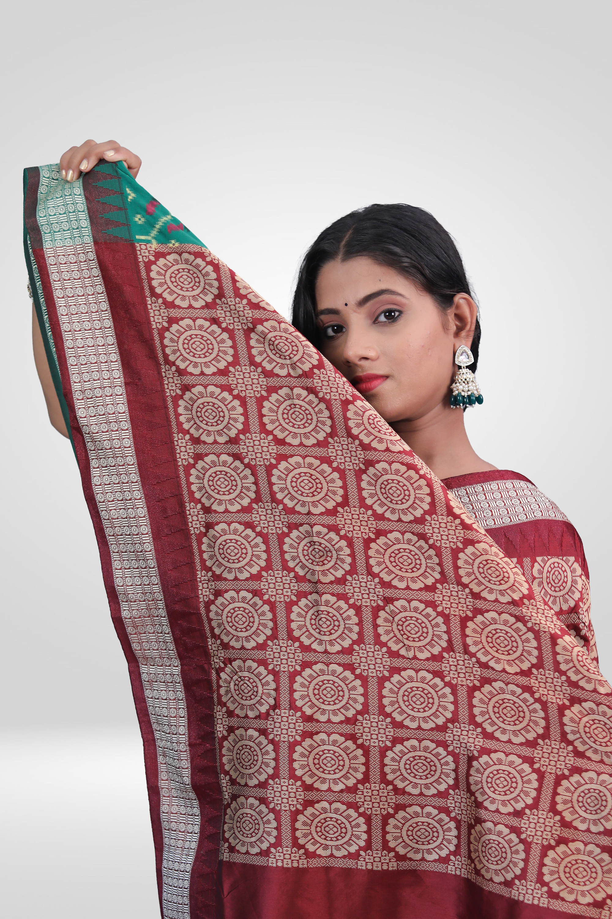 Royal Bomkai Elegance Saree