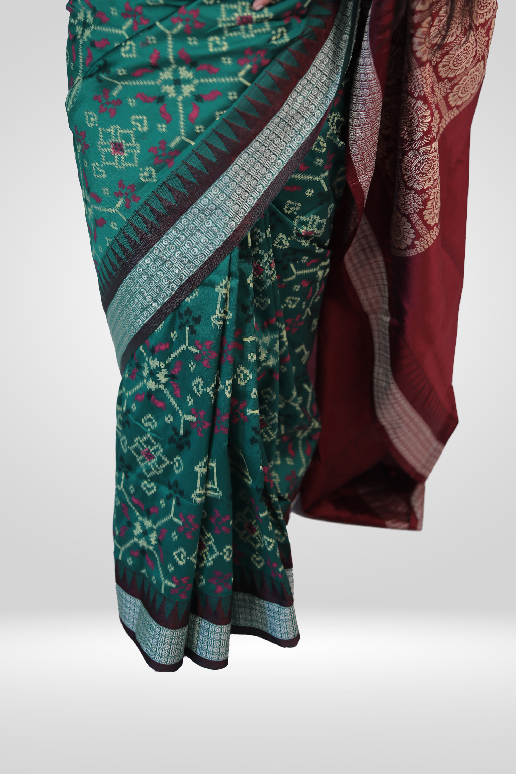 Royal Bomkai Elegance Saree