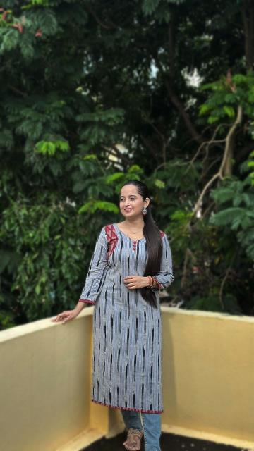Grey Ikkat Straight Kurti