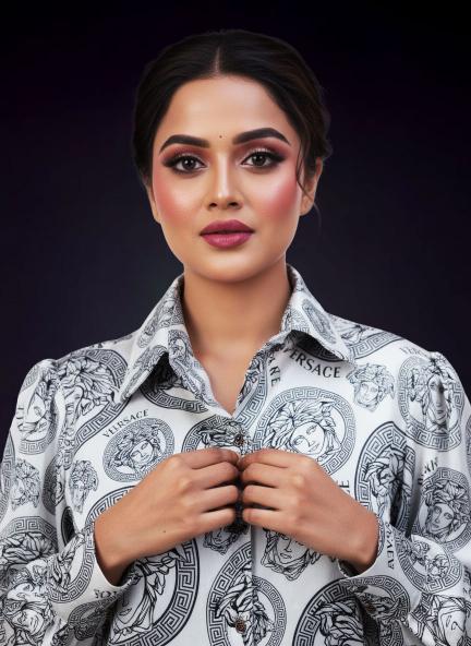 Classic Medallion Print Luxe Shirt
